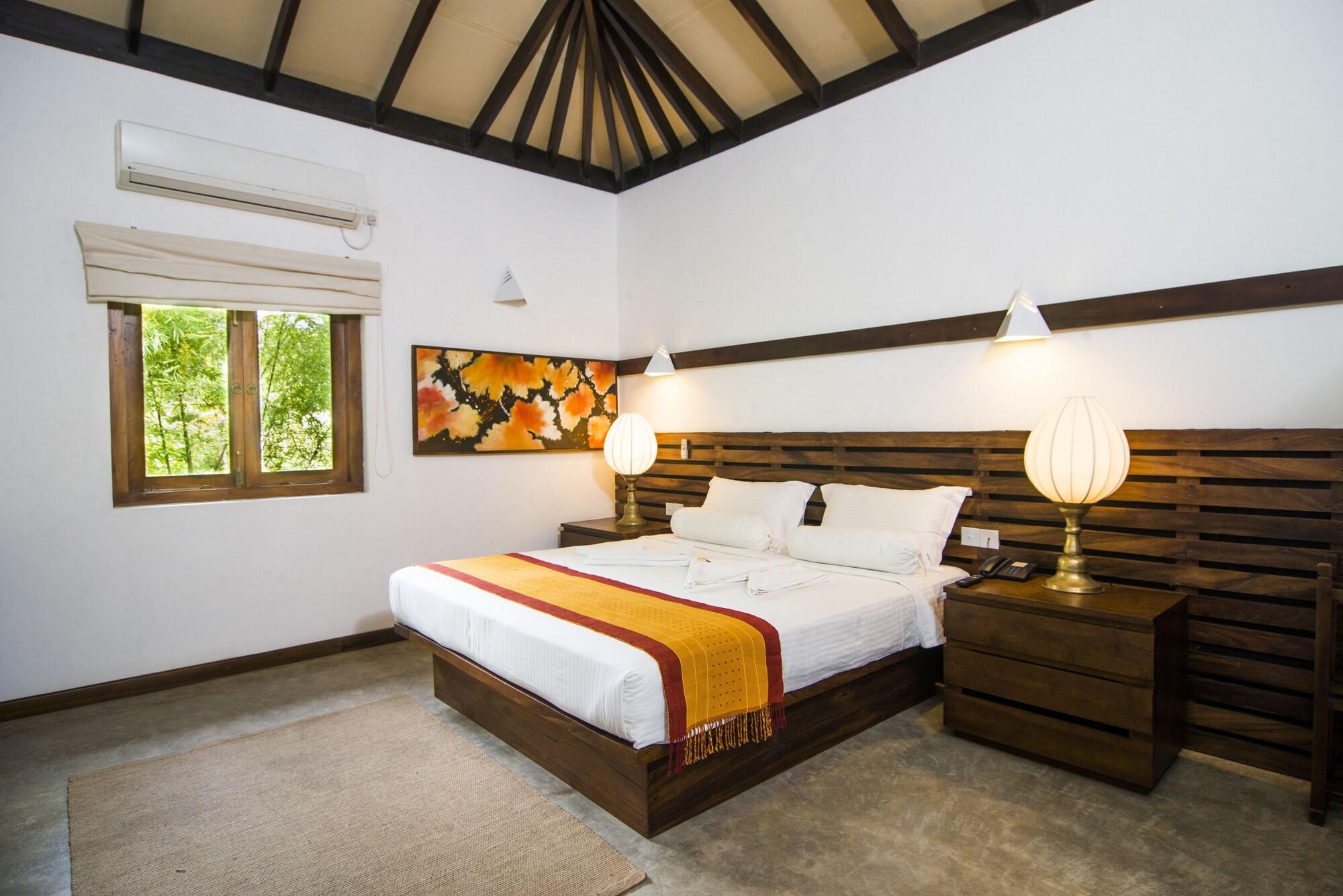 Roman Lake Ayurveda Boutique Resort - Level 1 Certified อาฮังกัลลา ภายนอก รูปภาพ