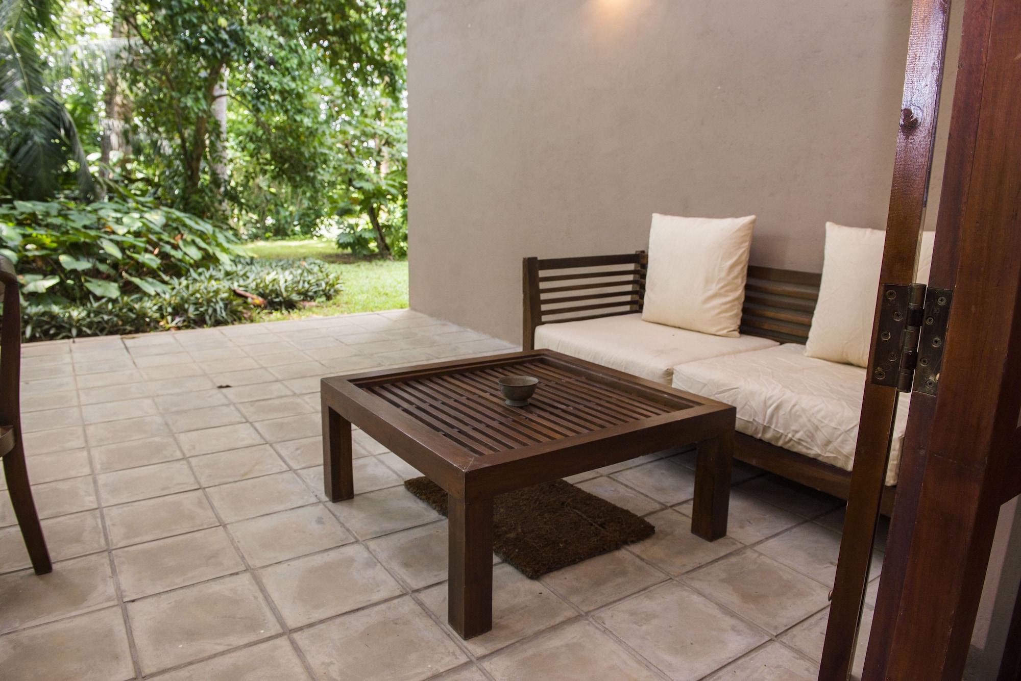 Roman Lake Ayurveda Boutique Resort - Level 1 Certified อาฮังกัลลา ภายนอก รูปภาพ