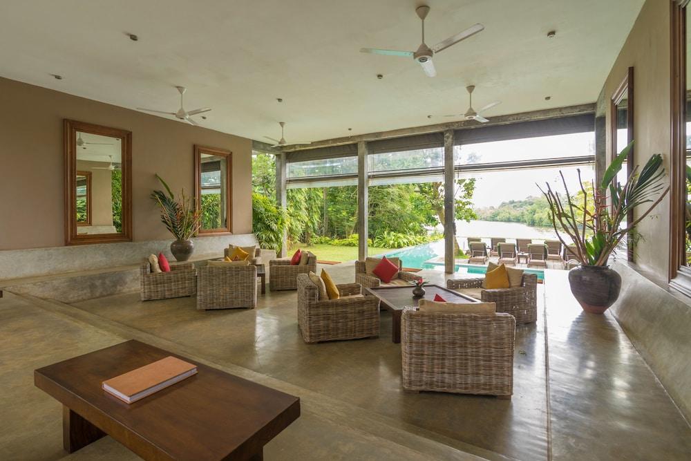 Roman Lake Ayurveda Boutique Resort - Level 1 Certified อาฮังกัลลา ภายนอก รูปภาพ