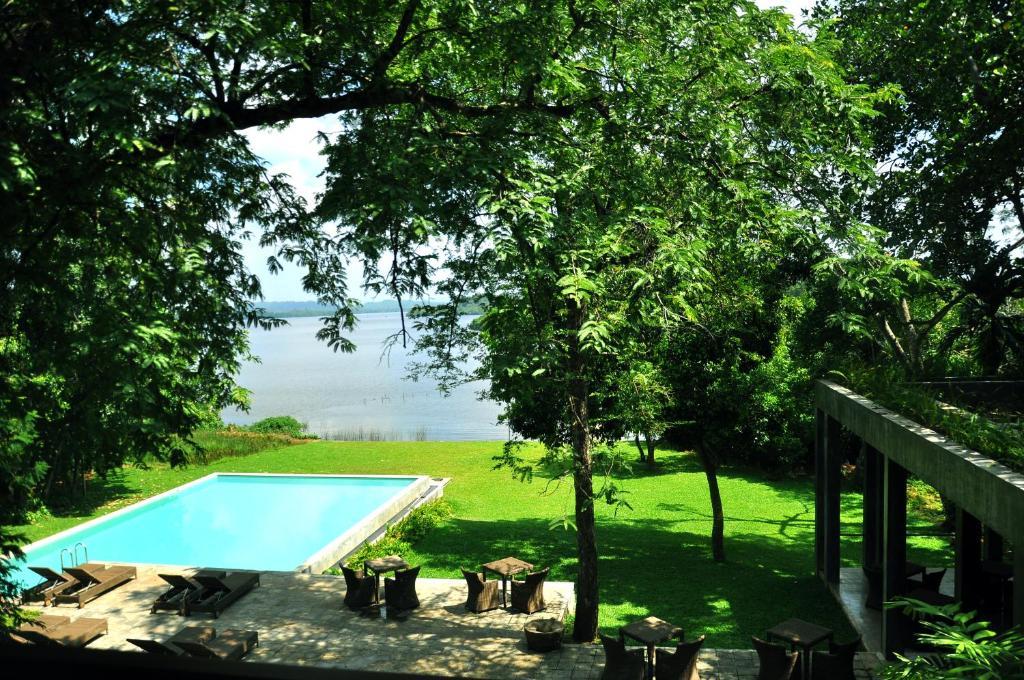 Roman Lake Ayurveda Boutique Resort - Level 1 Certified อาฮังกัลลา ภายนอก รูปภาพ