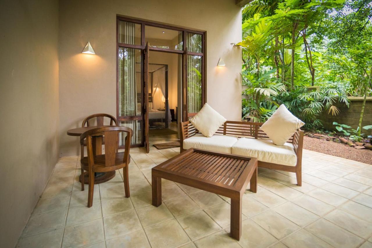 Roman Lake Ayurveda Boutique Resort - Level 1 Certified อาฮังกัลลา ภายนอก รูปภาพ